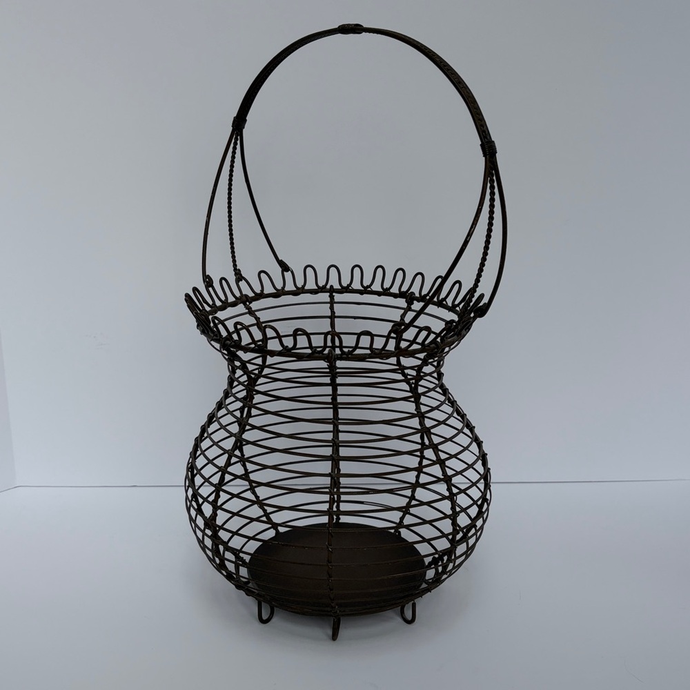 SOUTHERN LIVING at HOME Metal Wire Basket